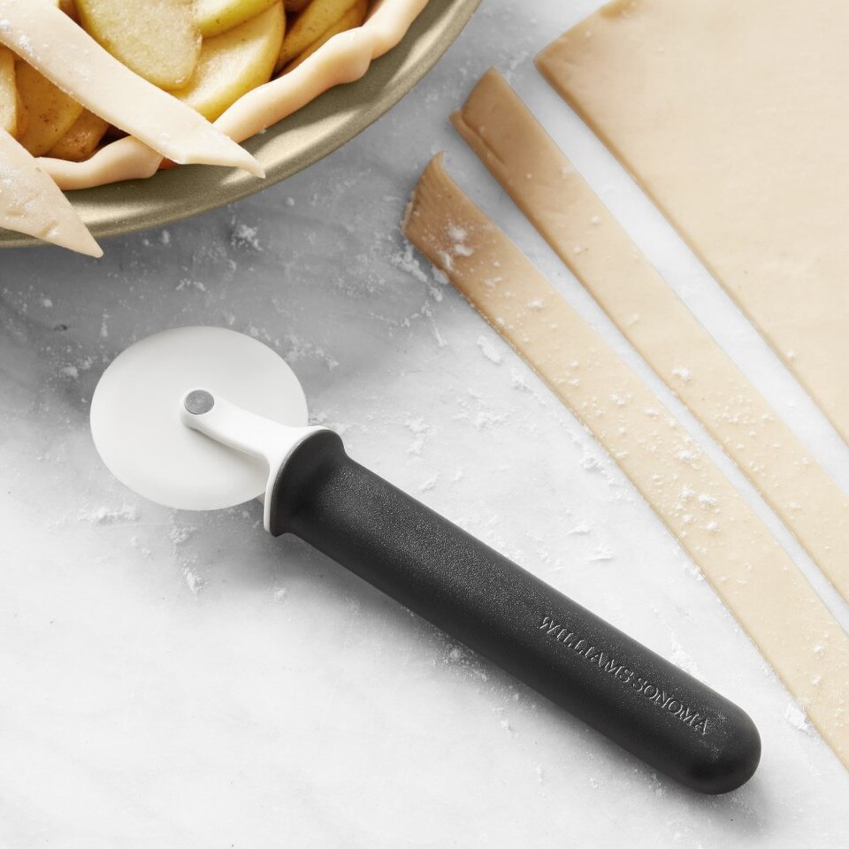 Williams Sonoma Goldtouch® Pro Straight Nylon Pastry Cutter Williams